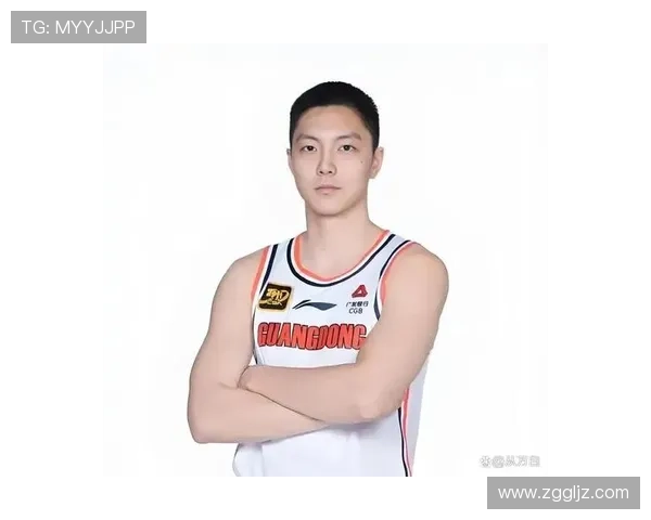 贺希宁晒照庆男篮胜利胡明轩赞